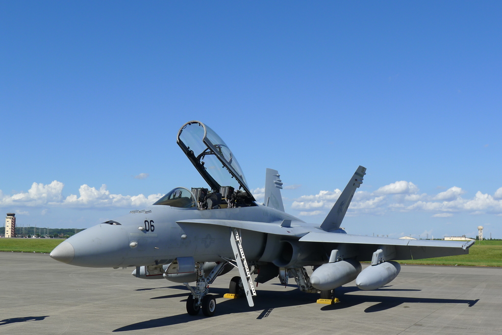 FA-18　ホーネット