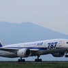 岡山空港、B787離陸