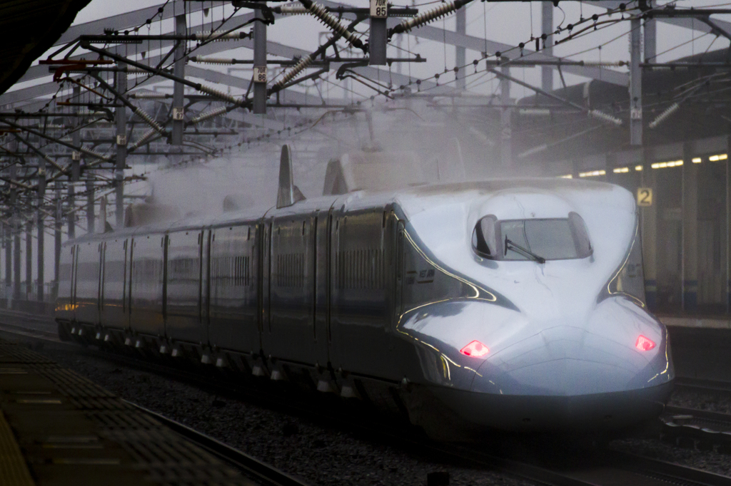 雨天の中快走中！