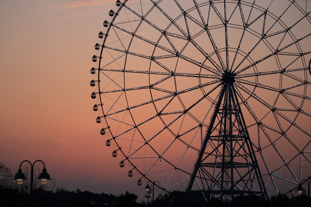 都会の夕暮れ5