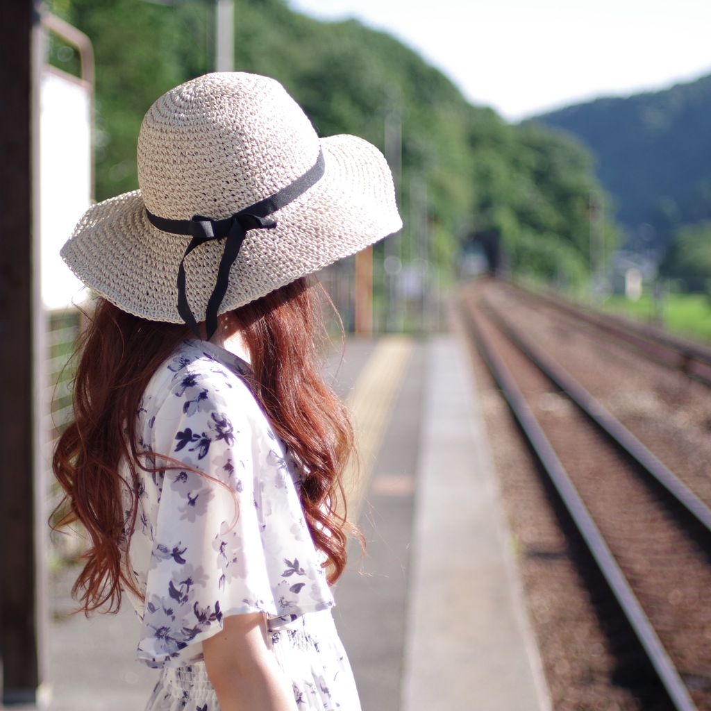 夏の無人駅