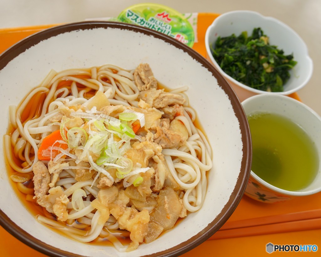 今日の社食はけんちんうどん