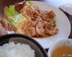 今日の昼食は店屋物