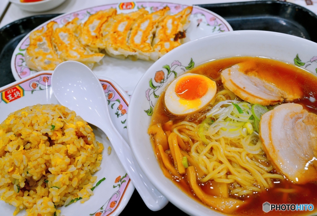 チャーハン＆餃子は外せない！