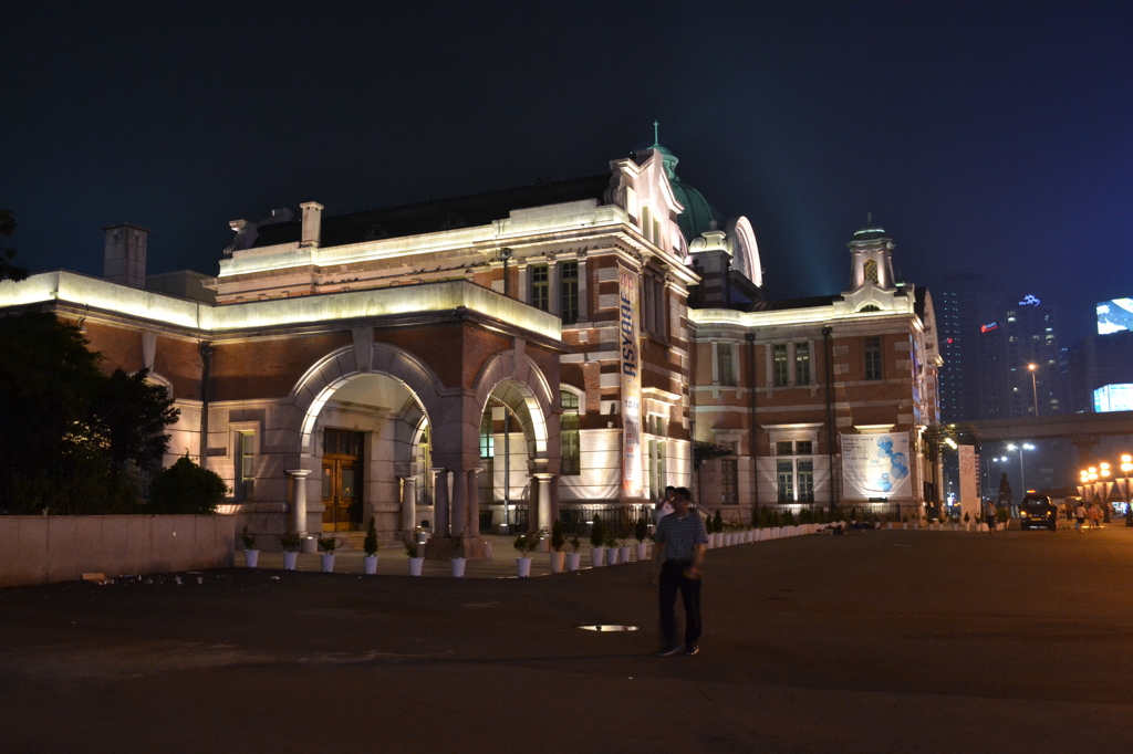 夜の旧ソウル駅