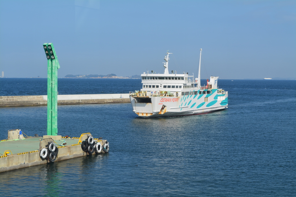 入港