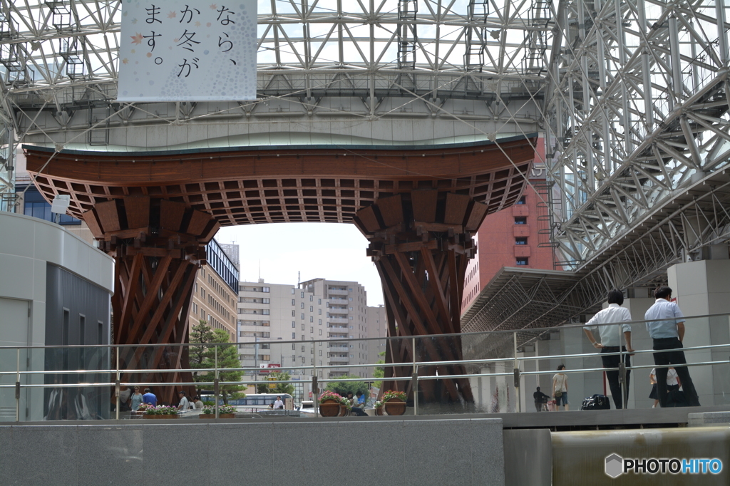 金沢駅　朝