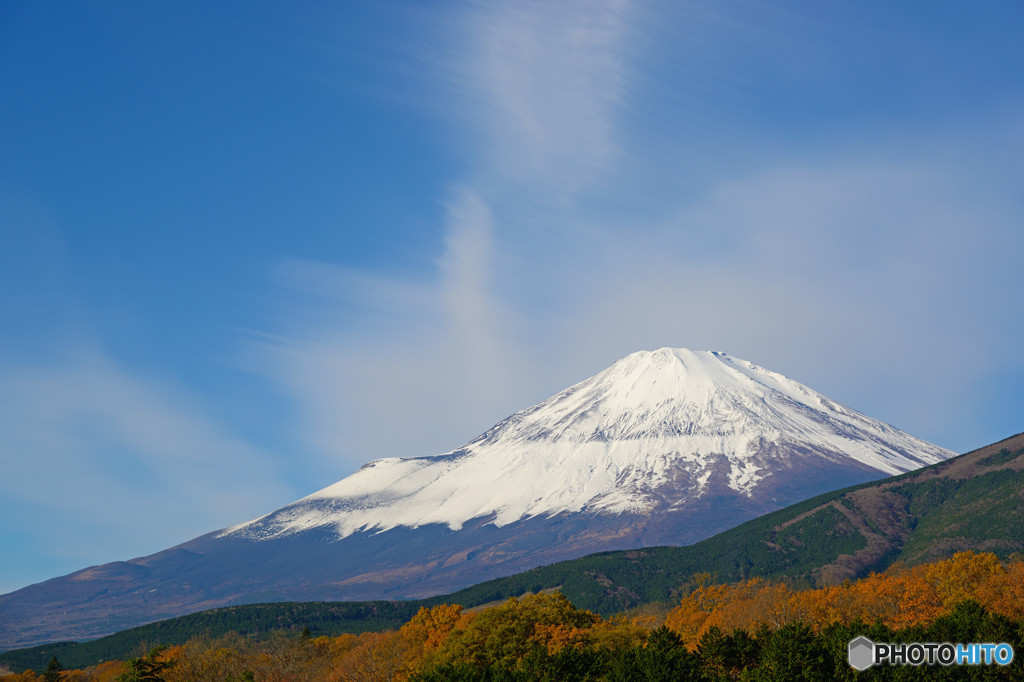 ラインの引かれた富士山