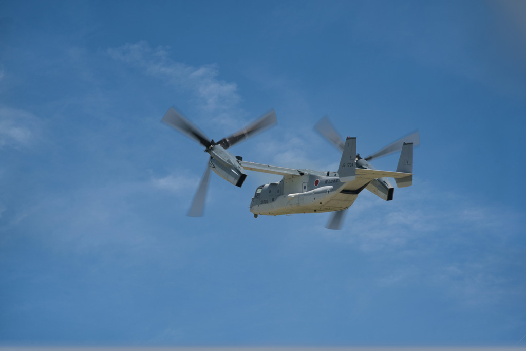 百里基地上空