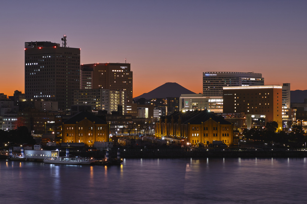 Yokohama twilight with Mt. Fuji