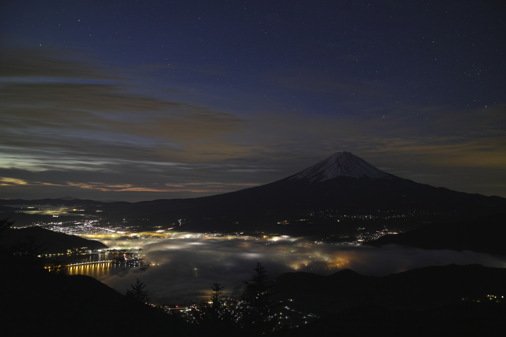 新道峠から望む富士山