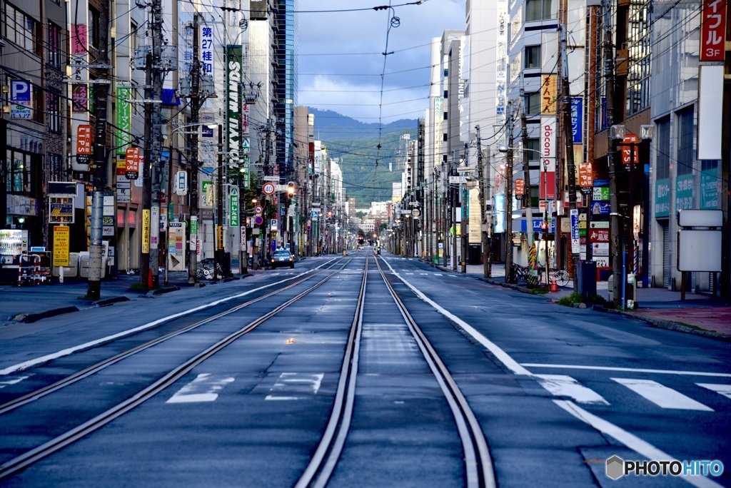 早朝の札幌市電