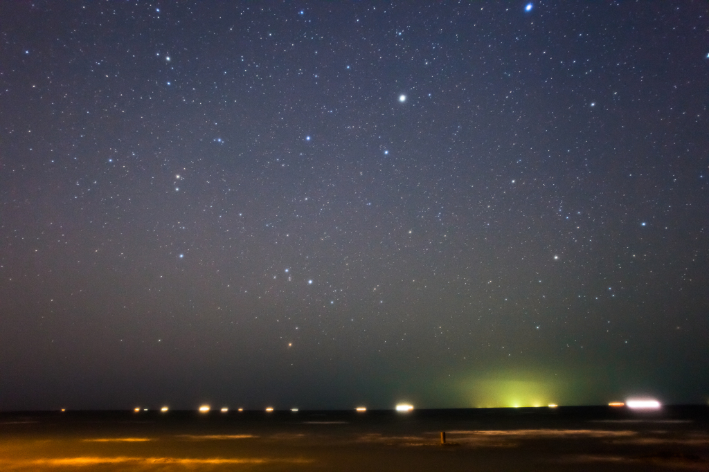 星夜の海