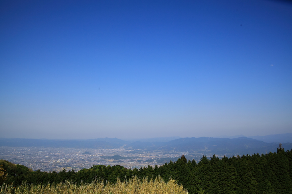 遠くに大和三山