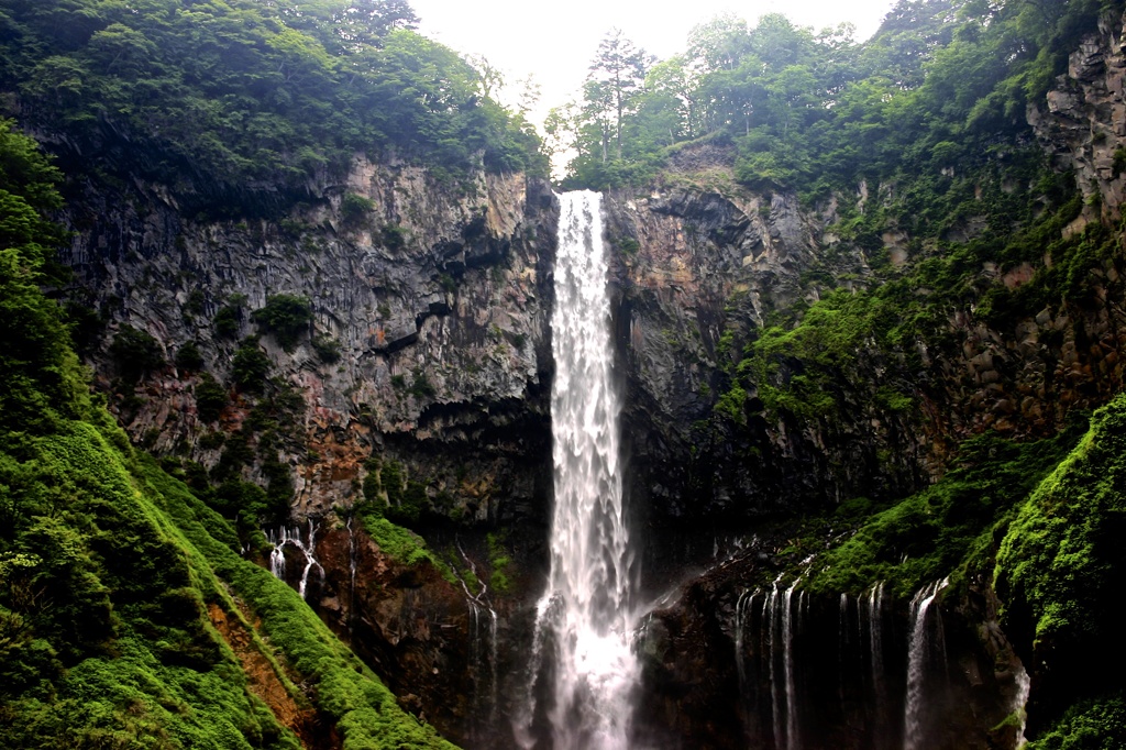 華厳の滝