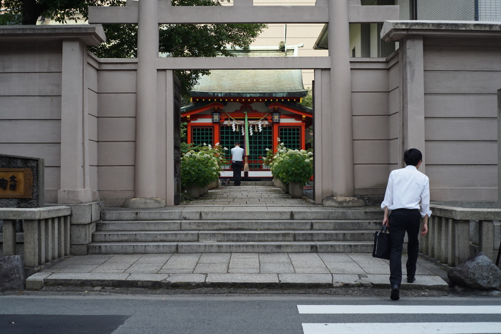 サラリーマン神社