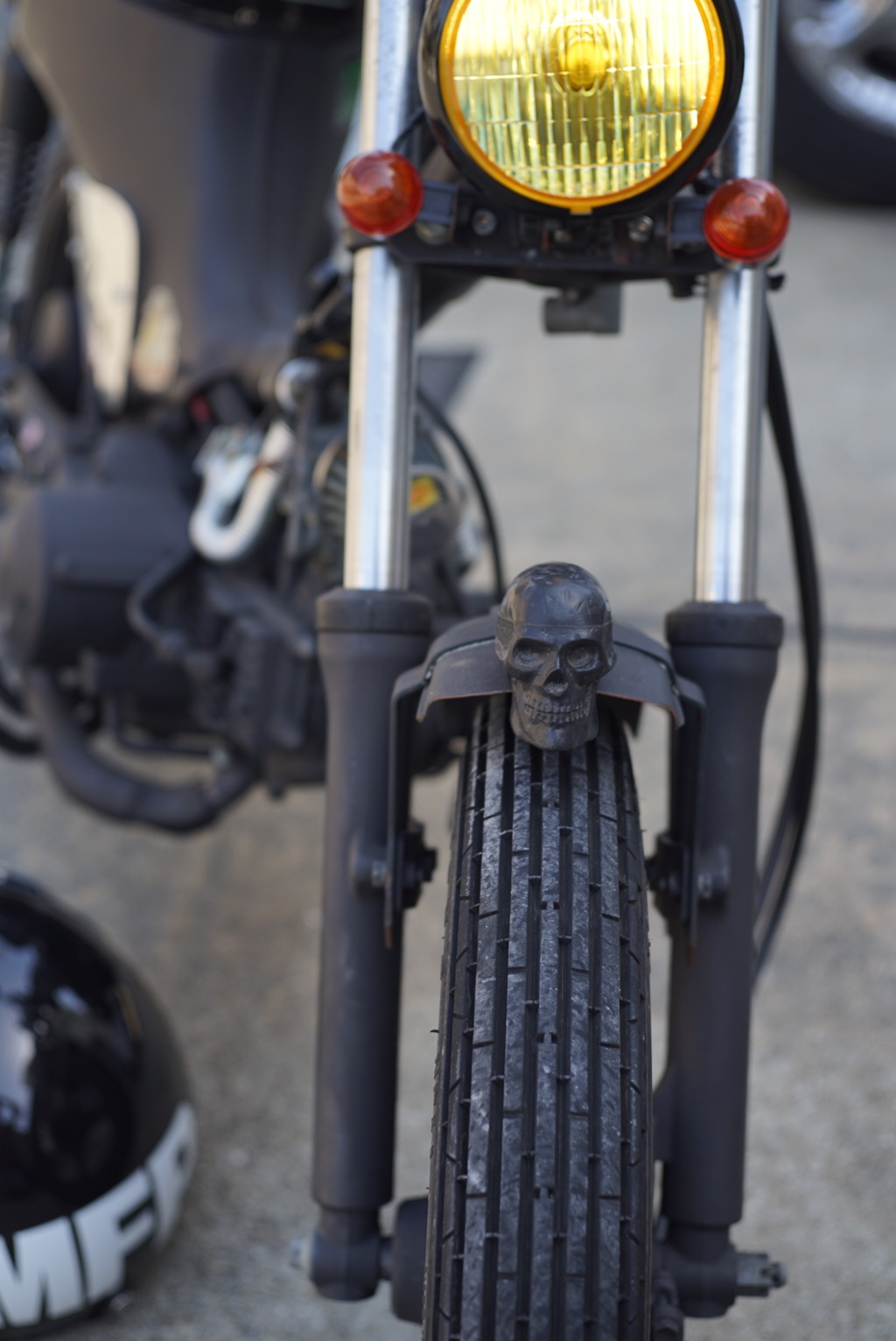 SUZUKI BIRDIE 90 Skull Head