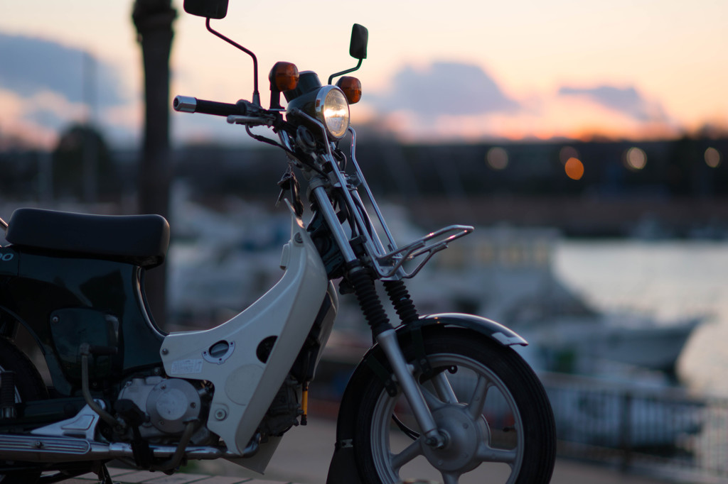 黄昏の愛車