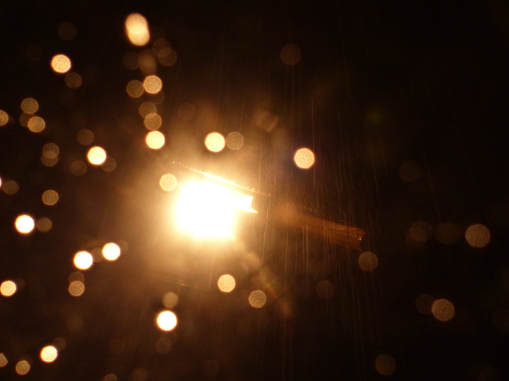 雨夜のあたたかさ
