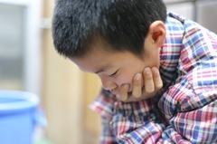 考える人(^q^)