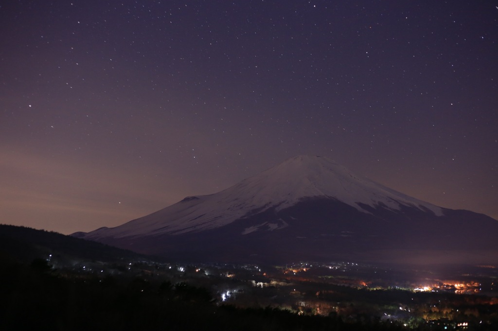 星空と富士山。。