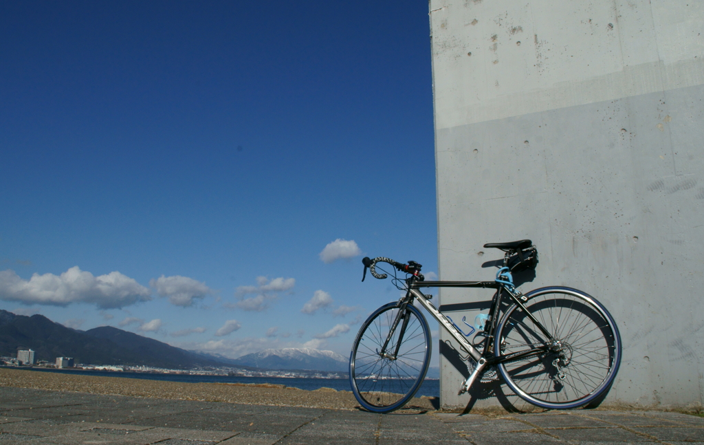 青空と自転車