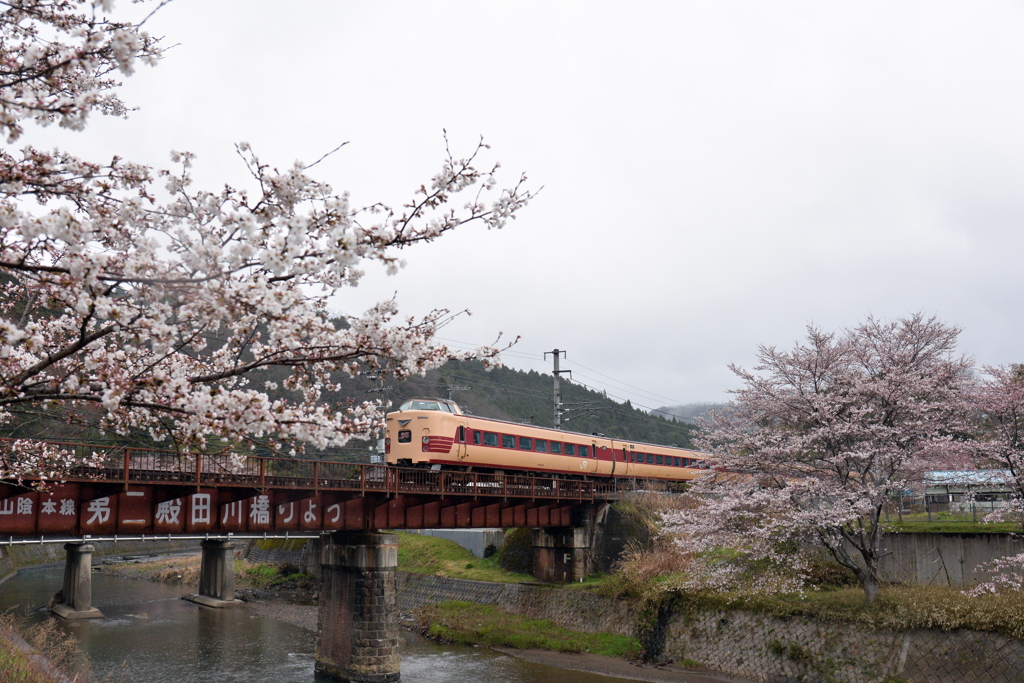 ３８１系