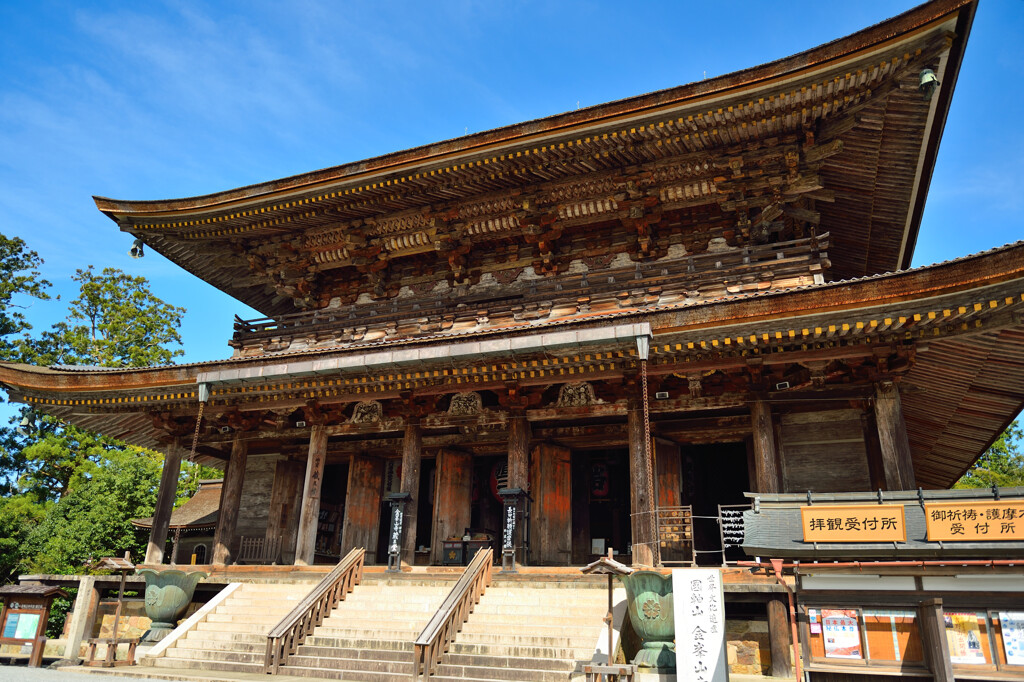 金峯山寺　本堂
