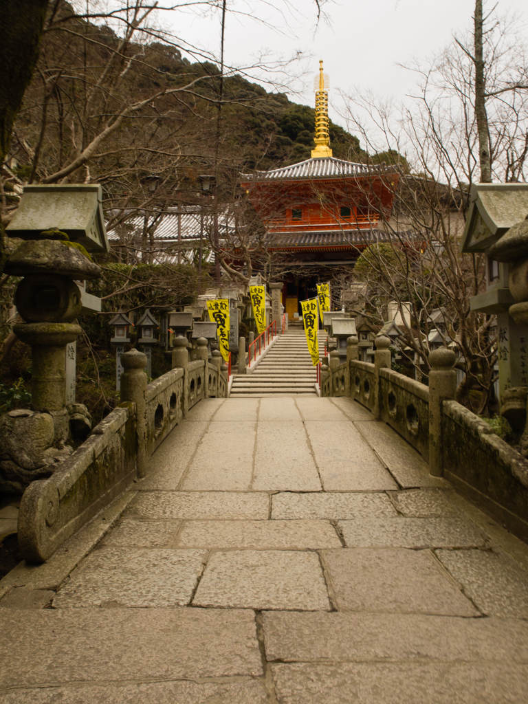 信貴山朝護孫子寺 参道