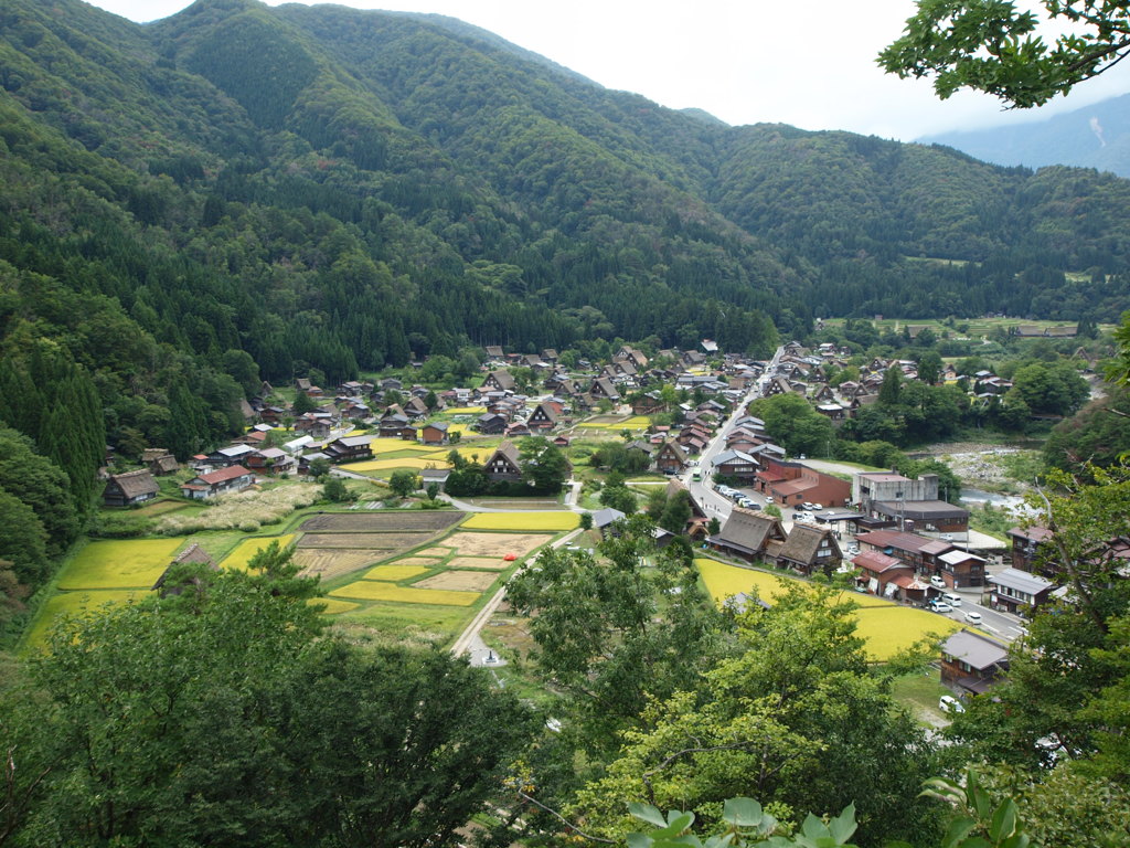 白川郷（荻町城跡展望台より）