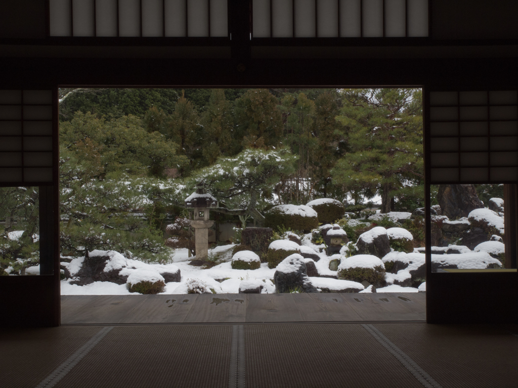 妙満寺　雪の庭　⑤