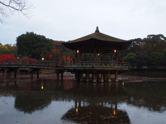 鷺池の浮見堂