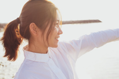 春の海にて出会いし彼女は。。。。