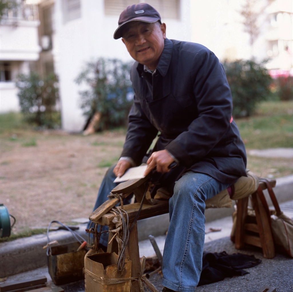 働く男・研ぎ師