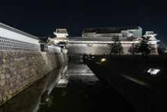 金沢城公園ライトアップ秋の段