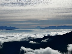 燕岳から