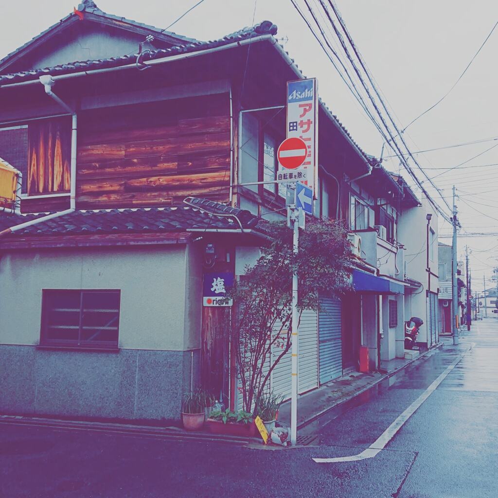 酒屋