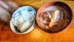 朝ごはんは豚汁で