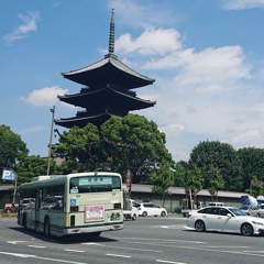 青空と塔