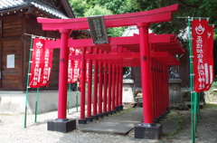 加佐美神社内の稲荷様鳥居