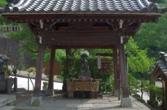 伊奈波善光寺の手水舎
