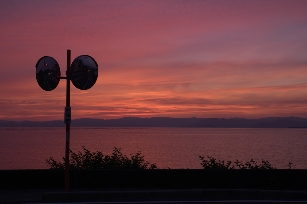 琵琶湖の夕景