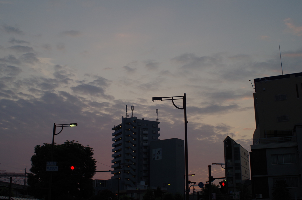 岐阜の夜明け