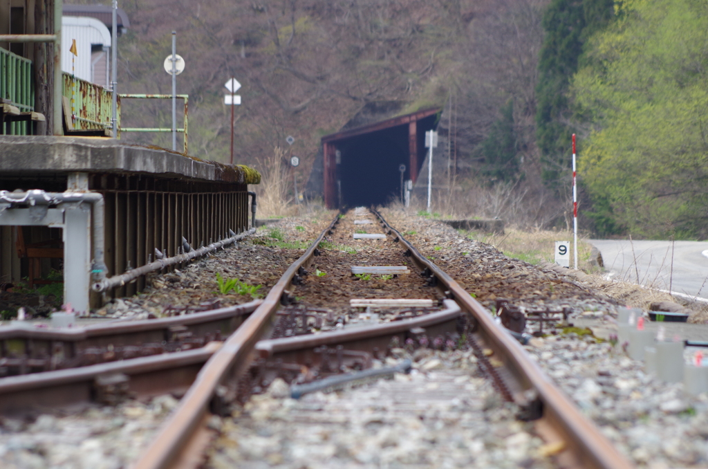 線路は続く