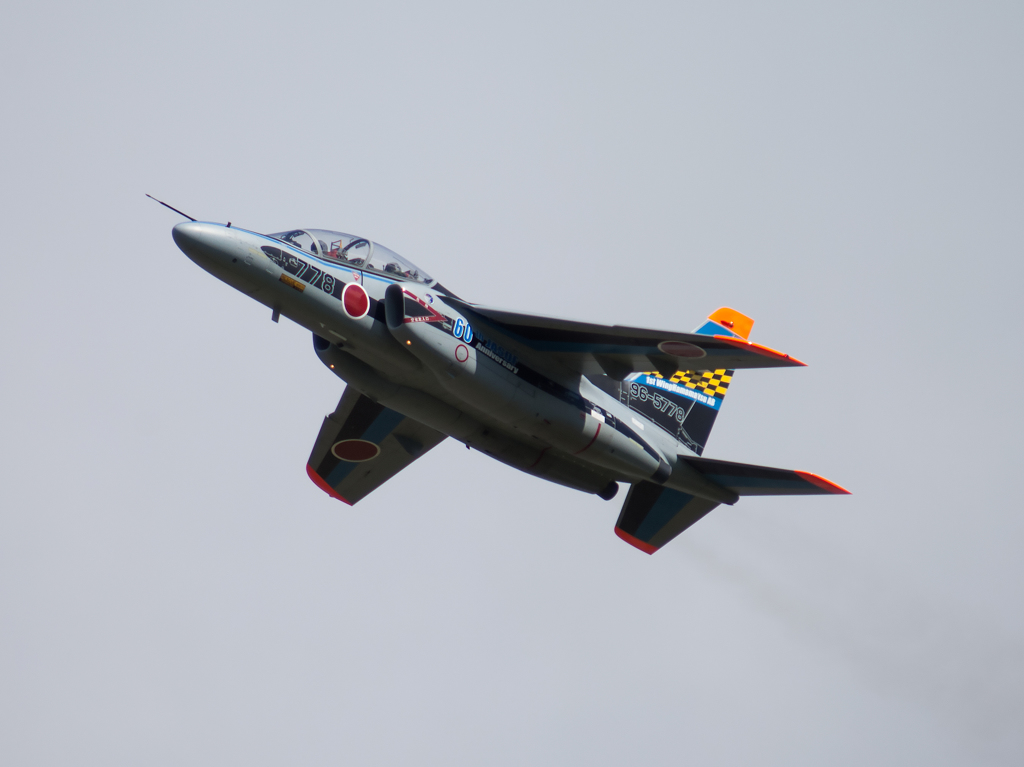 航空自衛隊創設60周年記念塗装機?!∑(〇Д◎ﾉ)ﾉ 