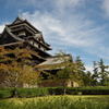 秋色に染まる松江の城