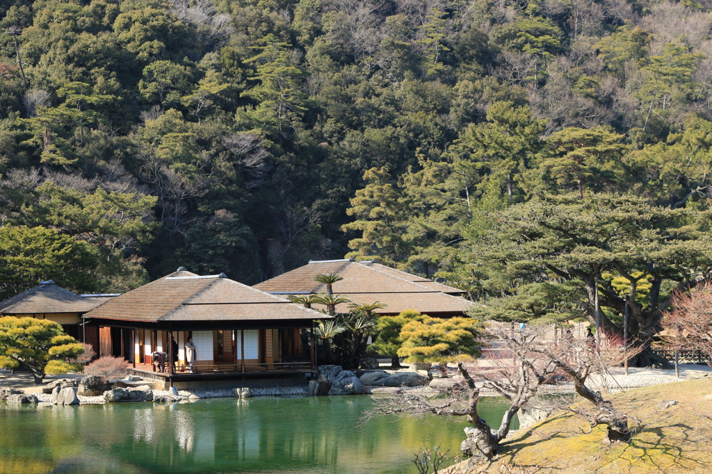 遠くから建物