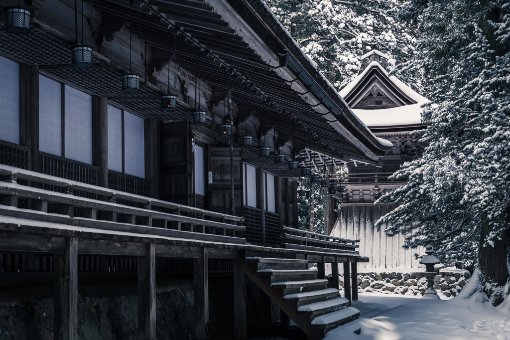 山王院拝殿