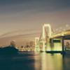 光る橋