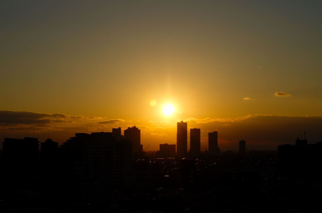 都会の西の空…